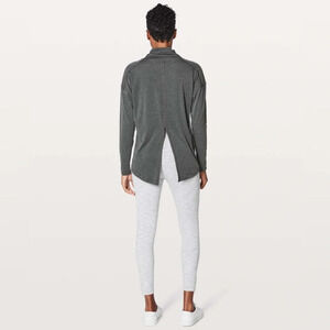 Lululemon See You In Savasana Turtleneck Split Back Yoga Pullover Grey 8/10